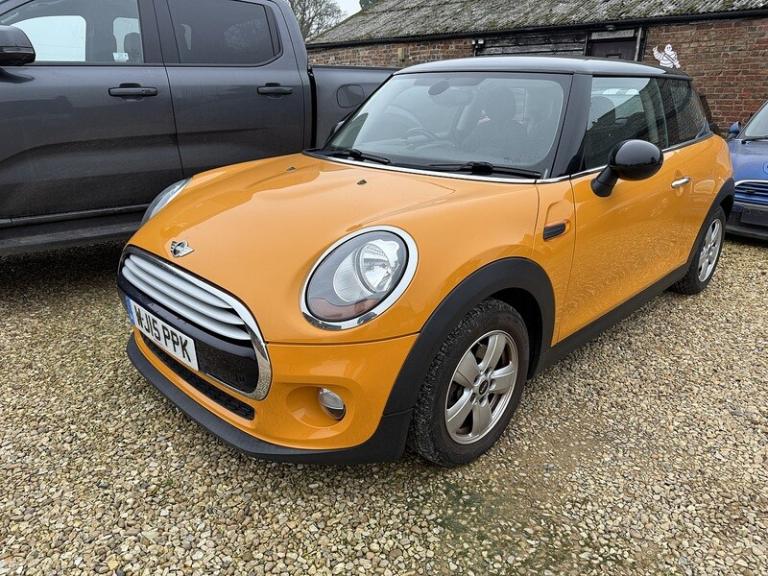 2015 MINI Hatch Cooper Hatchback Petrol Automatic