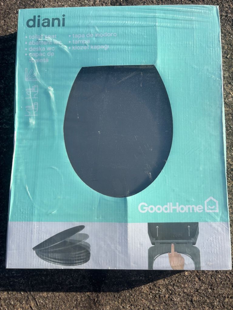Toilet seat brand new 