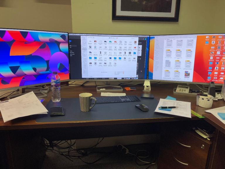 32” Hp Monitors