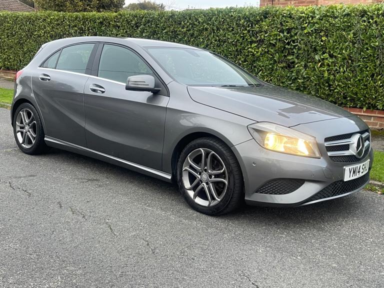 image for Mercedes A200 CDI Sport Blue Efficiency Auto in Stunning Grey Metallic 