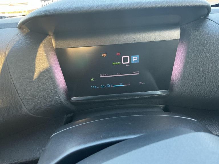 2025 Citroen e-C4 50kWh MAX Hatchback 5dr Electric Auto (7.4kW Charger) (136 ps) HATCHBACK Electr...