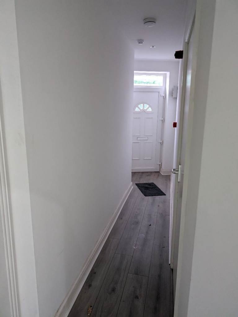 Flat for rent : 1 and 2 bedroom 