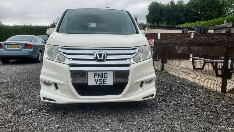 Honda stepwagon spada 2.0 auto 8 seater fresh japanese import new tyres 2010