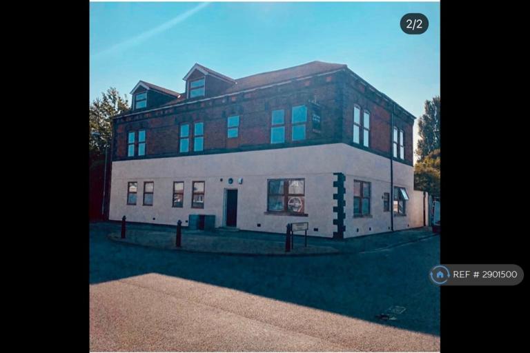 Studio flat in James St, Middlesbrough, TS3 (#2901500)