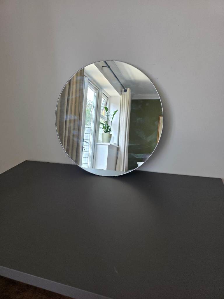 Round Mirror with hanging hooks 