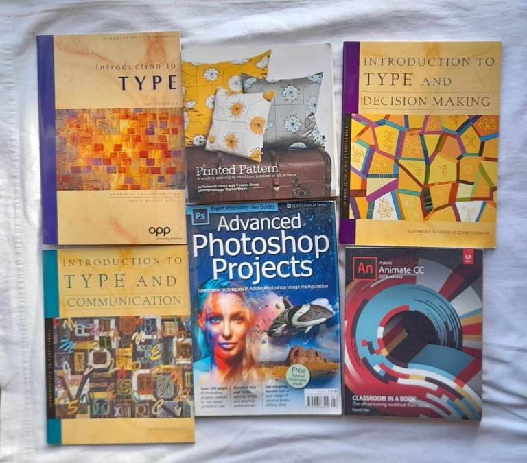 Typography and graphic design books bundle. £5