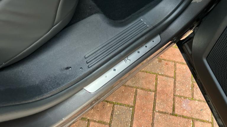 2022 DS Automobiles DS 7 Crossback 1.6 E-TENSE 13.2kWh Opera Crossback 5dr Petrol Plug-in Hybrid ...