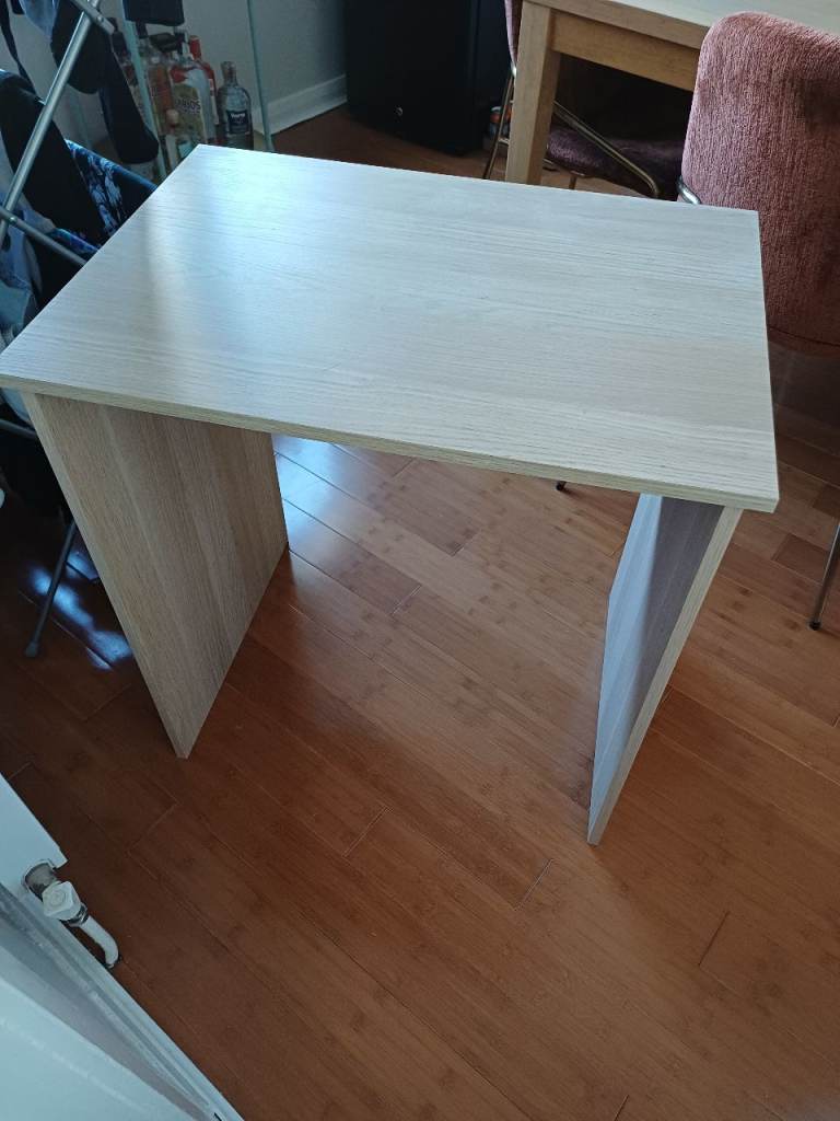free desk