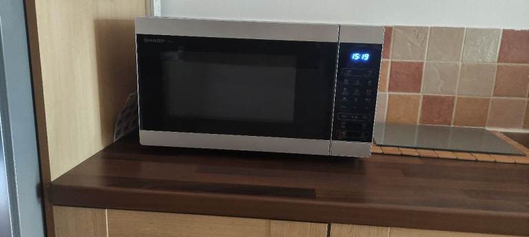 SHARP YC-MG81 Microwave Oven with Grill 