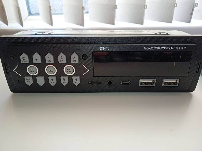 Car radio 