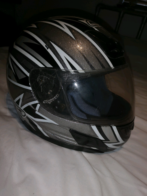 Motorcycle helmet
