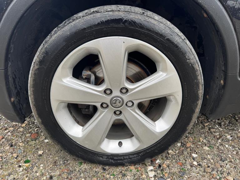 2014 Vauxhall Mokka 1.6i Exclusiv 5dr HATCHBACK Petrol Manual