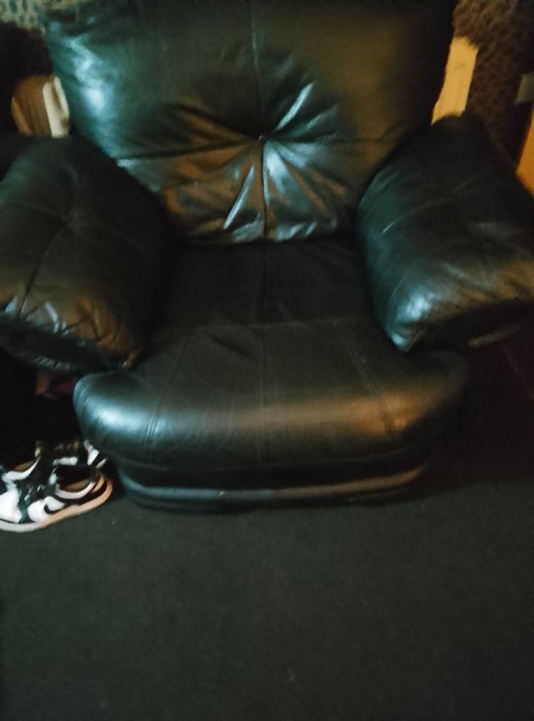 Black leather suite for sale