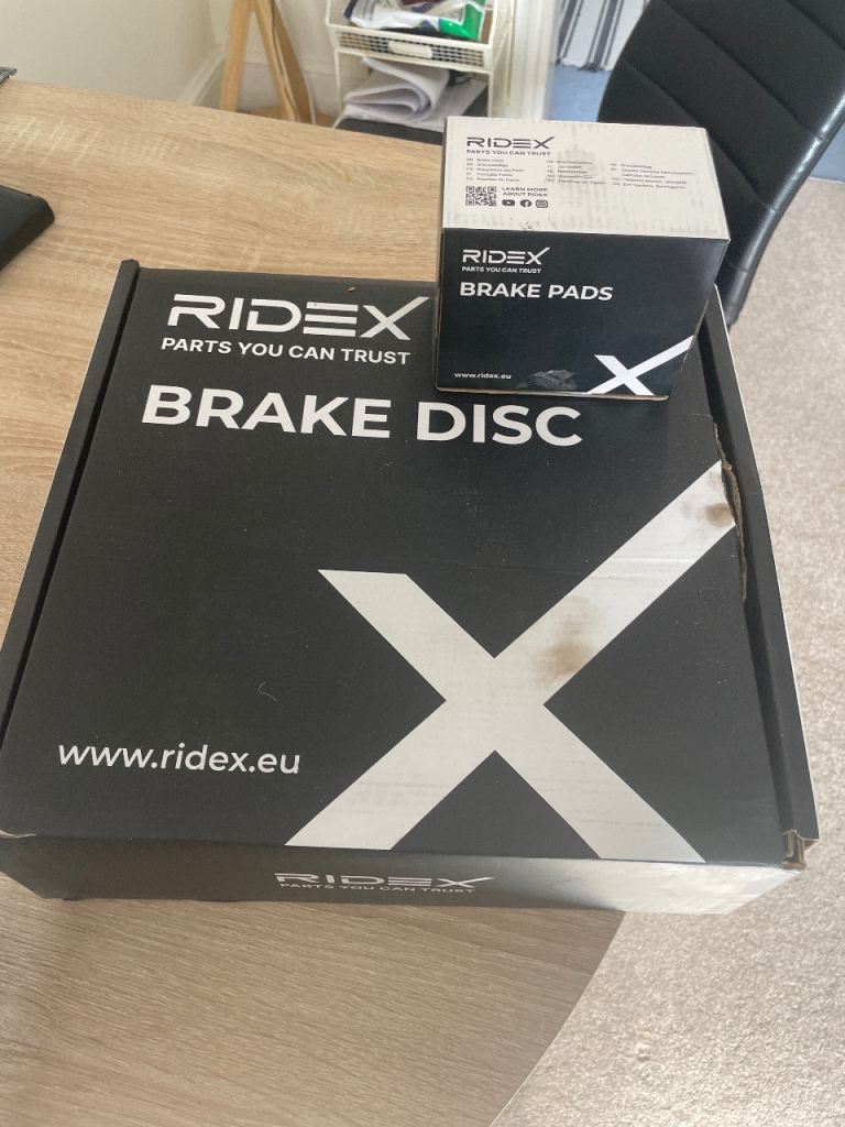 Brake disc and brake pad for Nissan qasqai 2015 model 