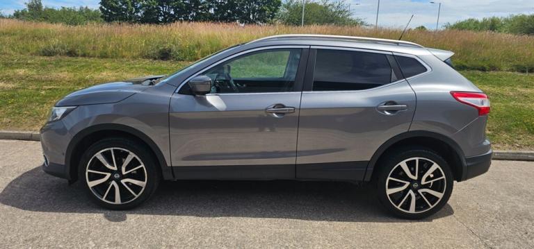 2016 Nissan Qashqai DCI TEKNA 4X4 Hatchback Diesel Manual