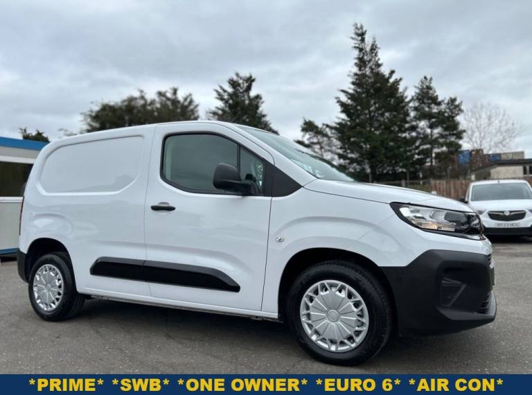 2024 Vauxhall Combo 1.5D Turbo 2300 PRIME P/V 5dr SWB ONE OWNER FROM NEW, ONLY DONE 3,000 MILES P...