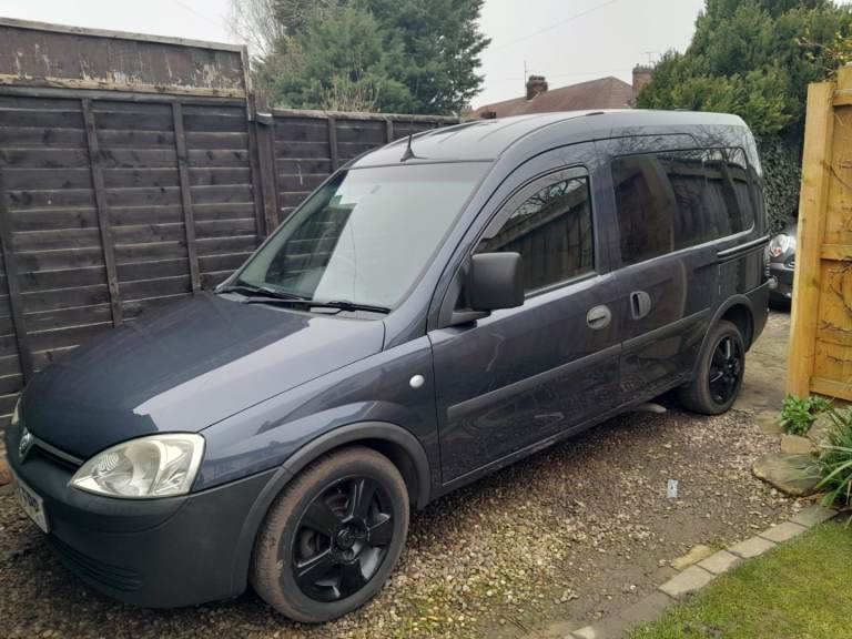 Campervan Vauxhall Combo Van