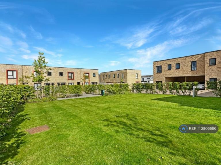 2 bedroom flat in Pinks Close, Cambridge, CB1 (2 bed) (#2806686)