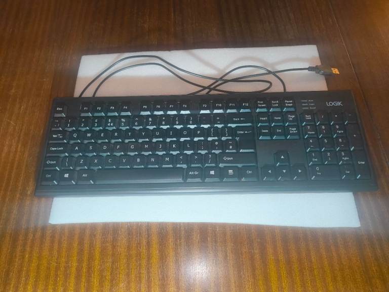 image for Cheap Price Logik LFSWDKB23 Keyboard Black, Great Condition