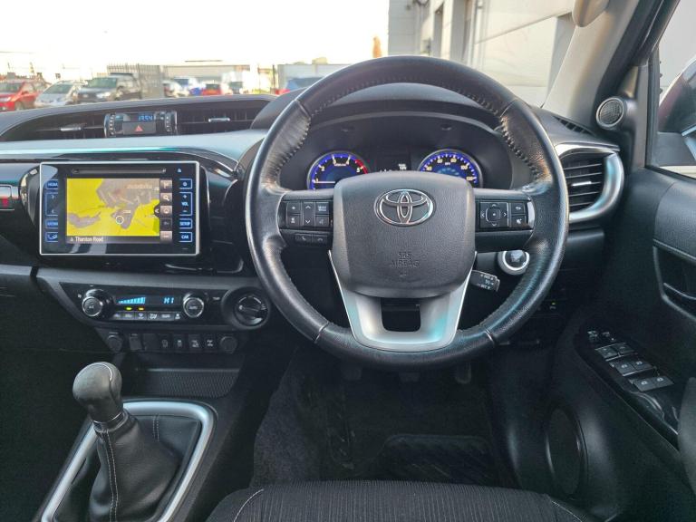 2017 Toyota Hilux Invincible D/Cab Pick Up 2.4 D-4D PICK UP DIESEL Manual