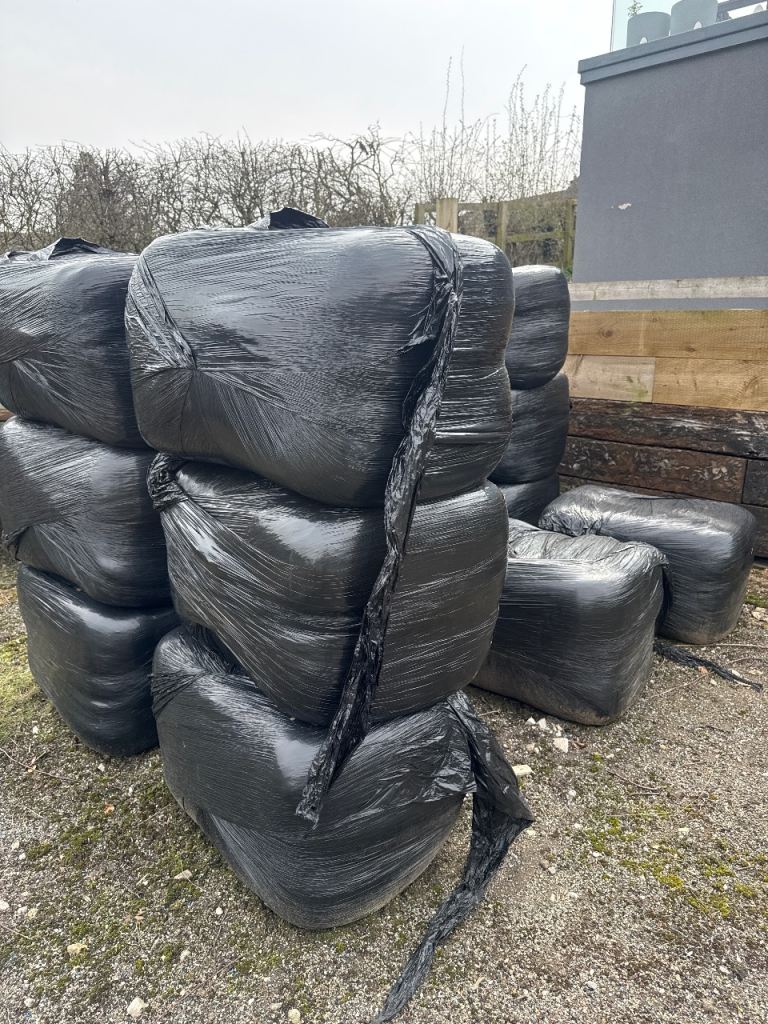 Bales of Haylage 65kg / Bale