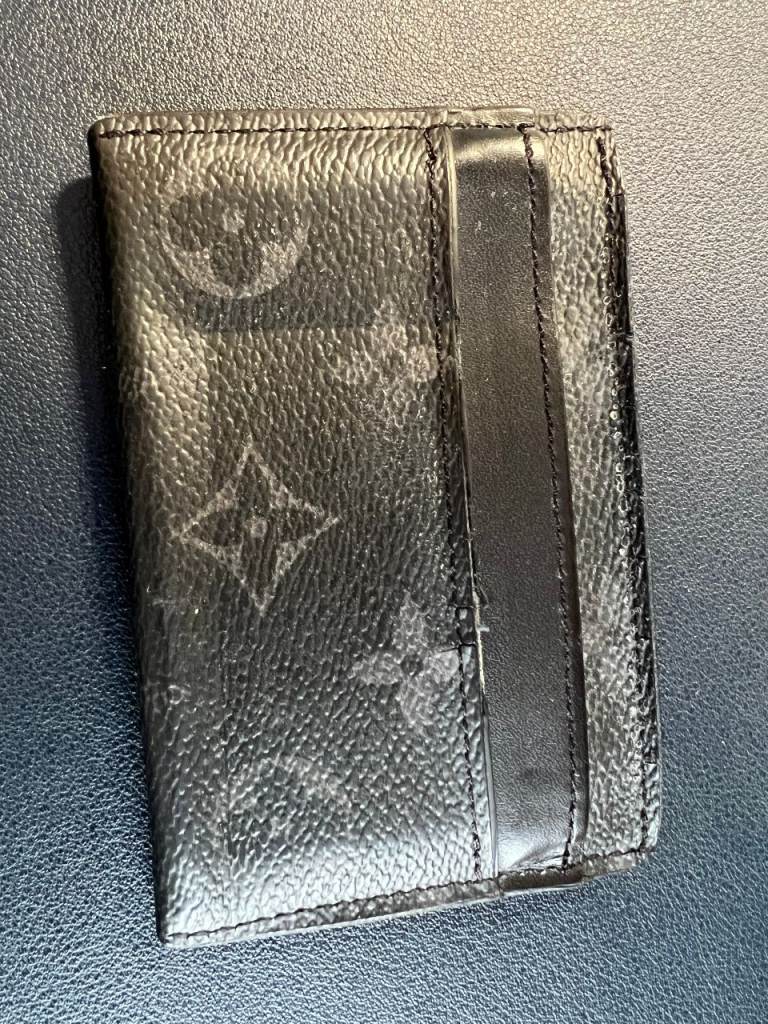 Louis V PORTE CARTES DOUBLE. Double card holder.