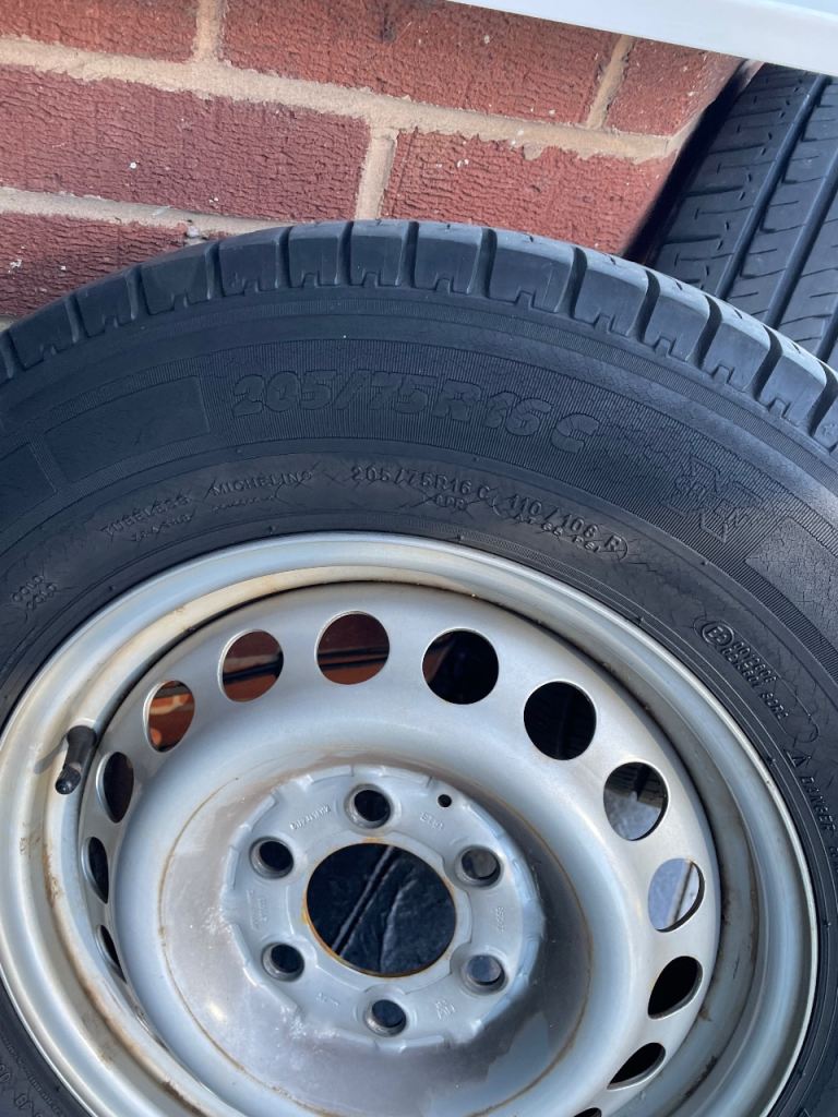 Mercedes Sprinter wheels & tyres