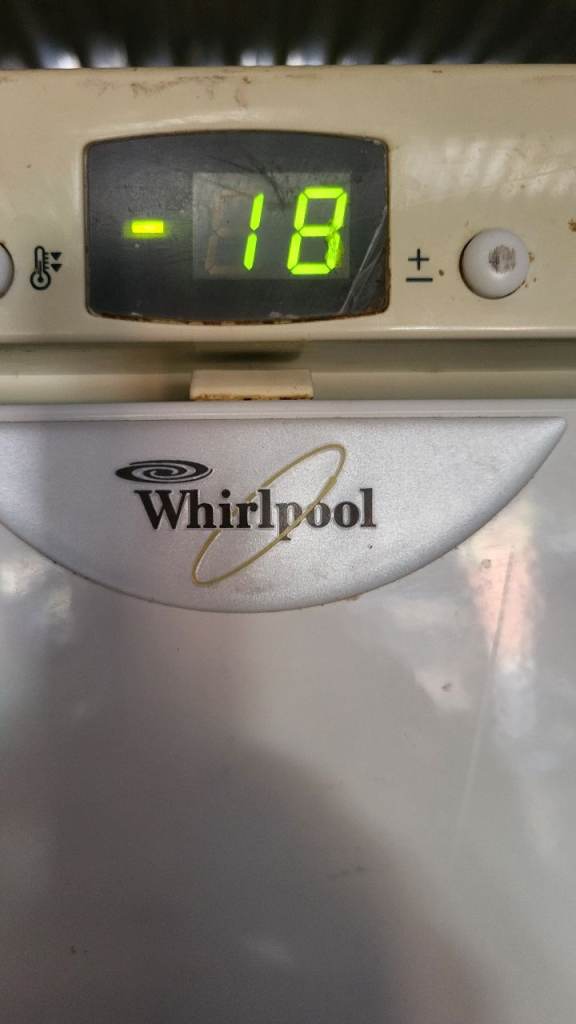 Whirlpool upright freezer, no frost-auto defrost 