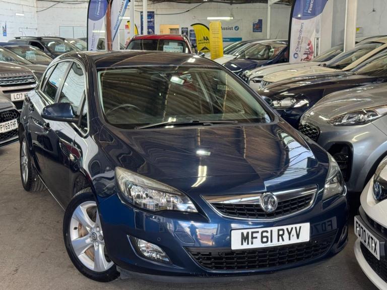 2011 Vauxhall Astra 1.4 16v SRi Euro 5 5dr HATCHBACK Petrol Manual