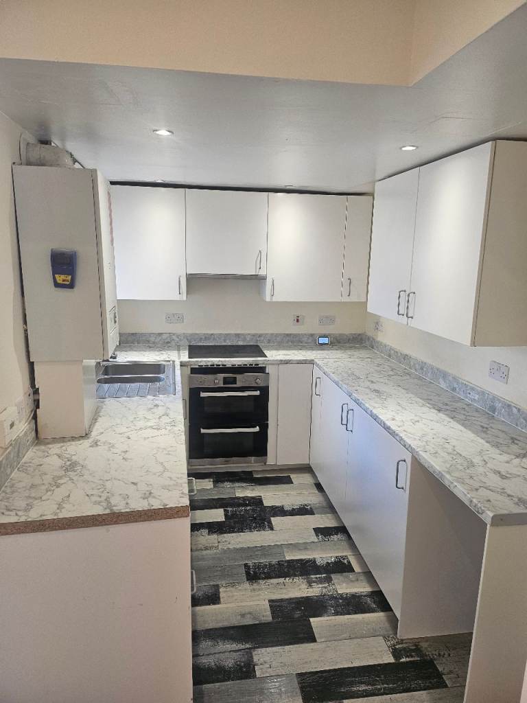3/4-Bedroom House to Let in Liverpool