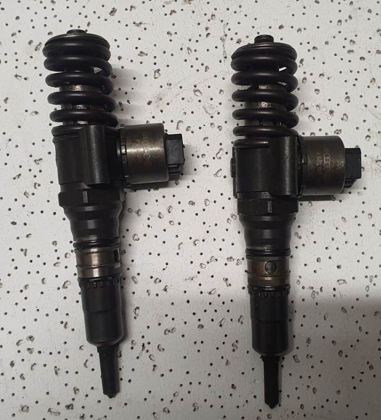 VW Passat, Golf 2.0 TDI x2 Injectors 03G 130 073 B