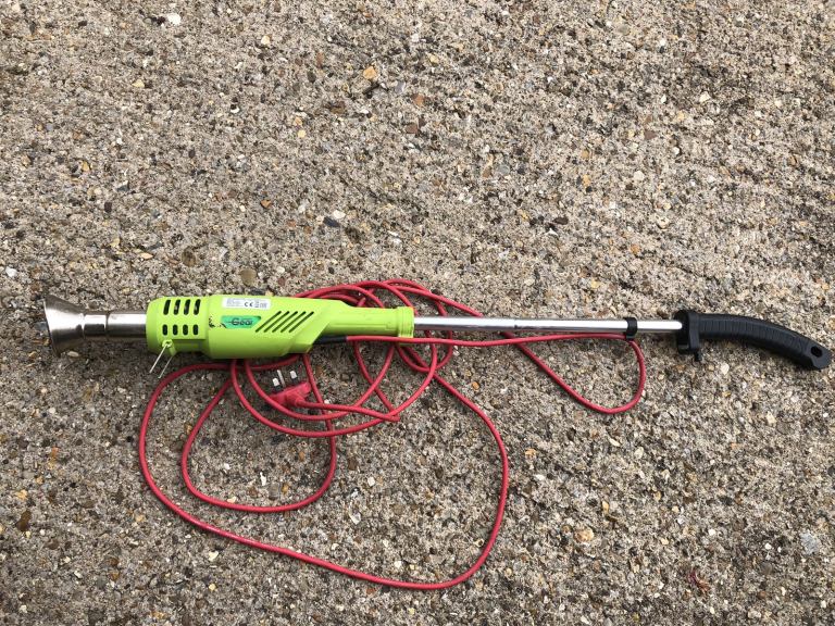 Electric weed killer 