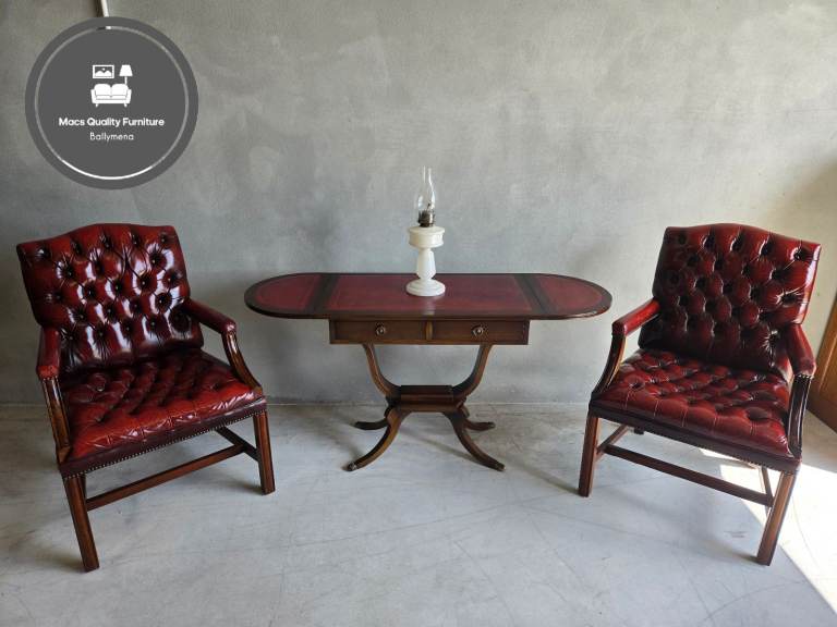 ⭐️BARGAIN⭐️Antique Leather Top Drop Leaf Table/Sideboard 