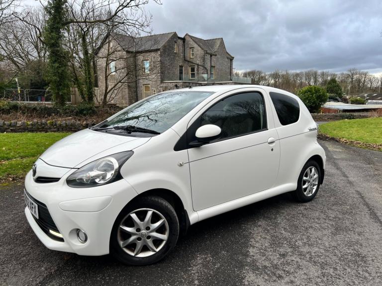 2013 Toyota AYGO 1.0 VVT-i Mode 3dr HATCHBACK Petrol Manual