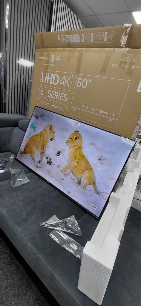 Brand new tv 50inch hisense smart 4k HD HDR BUILT-IN WIFI 