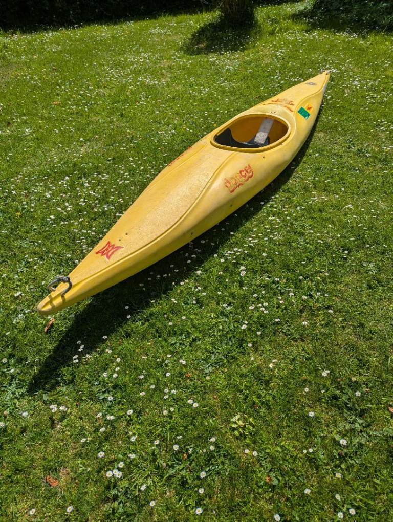 Perception Dancer Kayak including paddle, spray cover and basic life jacket