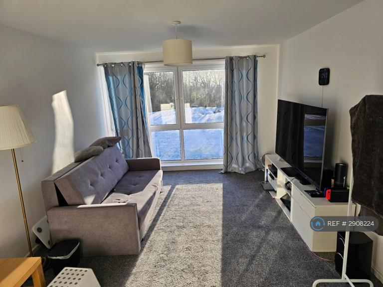 2 bedroom flat in Ivanhoe Road, Cumbernauld, Glasgow, G67 (2 bed) (#2908224)