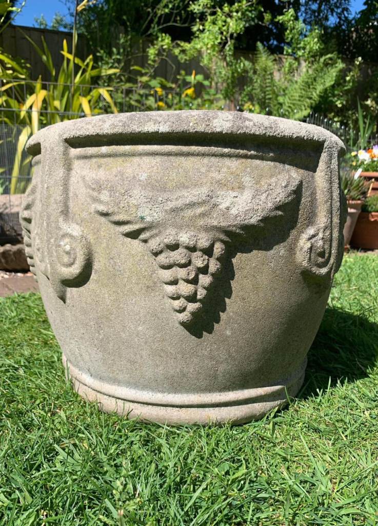 Large 17”vintage plant pot, very heavy. Lovely condition 
