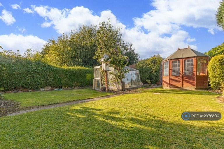 4 bedroom house in Stanfell Road, Leicester, LE2 (4 bed) (#2976800)
