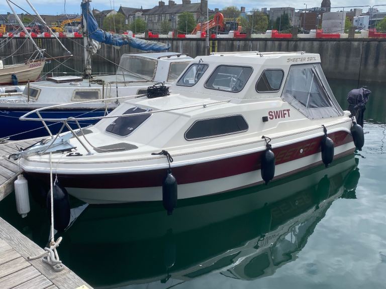 2001 power boat 