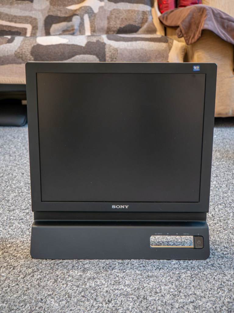 Sony Computer Monitor SDM-E76D TFT LCD Colour computer Display 17 inch Screen