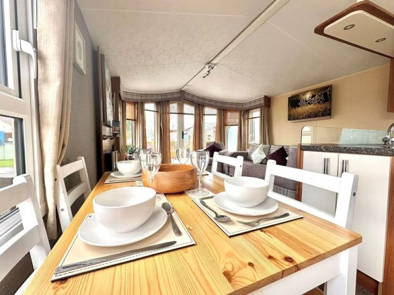 Own this static caravan, 11.5 month use per year!