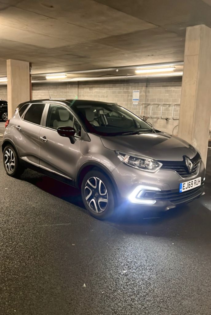 RENAULT CAPTUR ICONIC TCE 2019 (2 OWNERS/LOW MILAGE)