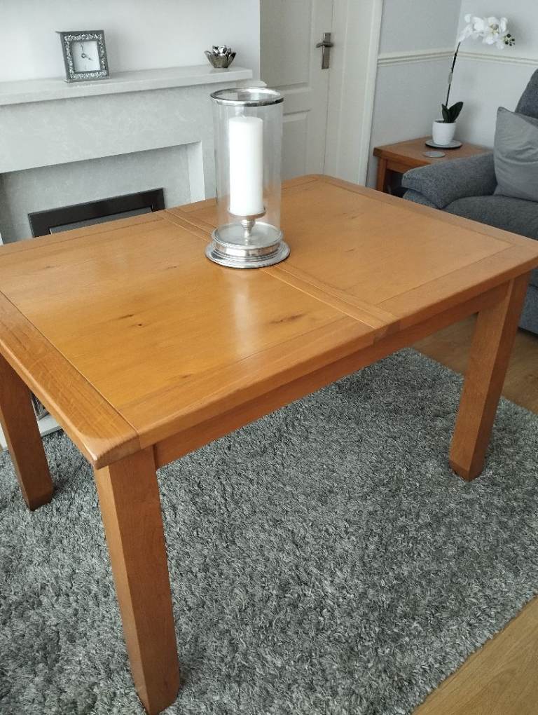 Solid oak dining table 