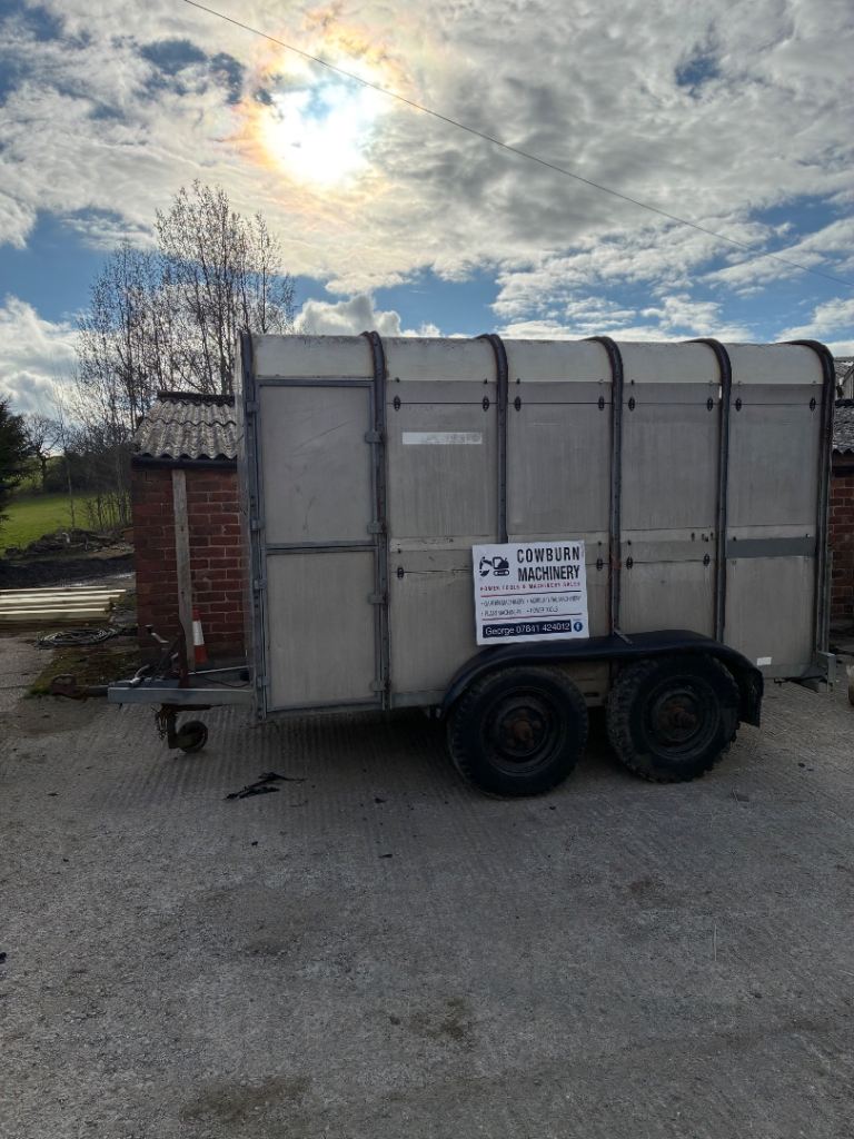 Ifor Williams TA510G 10ft Livestock Trailer £1600+VAT