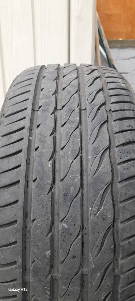Massimo tyre 215 55 zr17