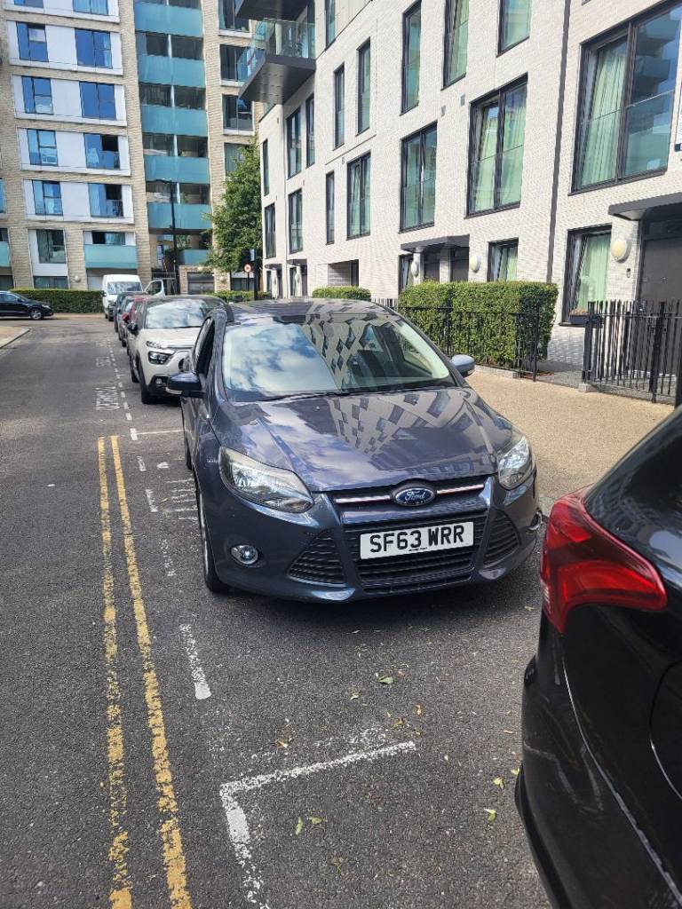 Ford, FOCUS, Hatchback, 2013, Manual, 998 (cc), 5 doors