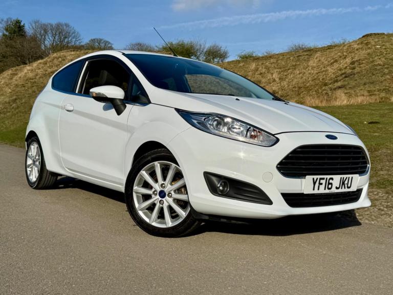 2016 Ford Fiesta 1.0T EcoBoost Titanium Euro 6 (s/s) 3dr HATCHBACK Petrol Manual