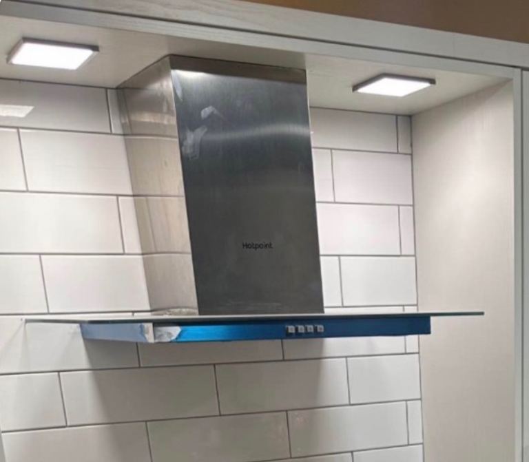 Hotpoint Chimney Hood