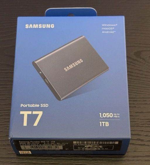 Samsung T7 1TB Portable SSD